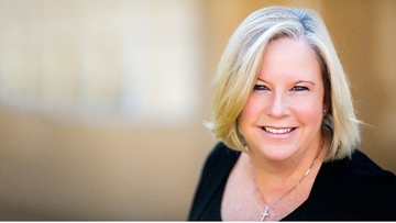 Melanie Sparks, assistant vice president of Campus Business Services, set to retire