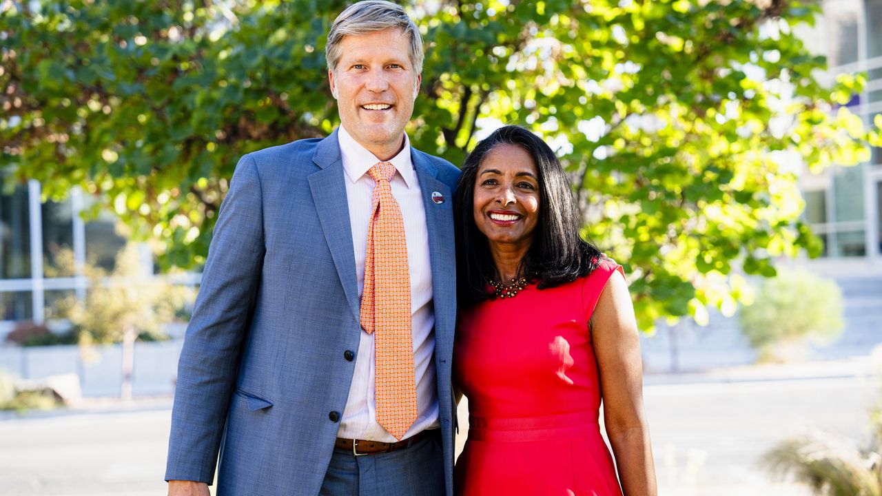 Mayor Keller and SPA Director Patria de Lancer Julnes 