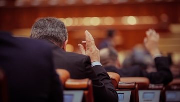 Congress can be a mirror: UNM professor researches a reflection of Latino interests 