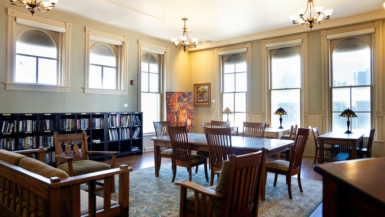 Hodgin Hall library