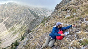 Biology Ph.D. student wins competition for fieldwork photo