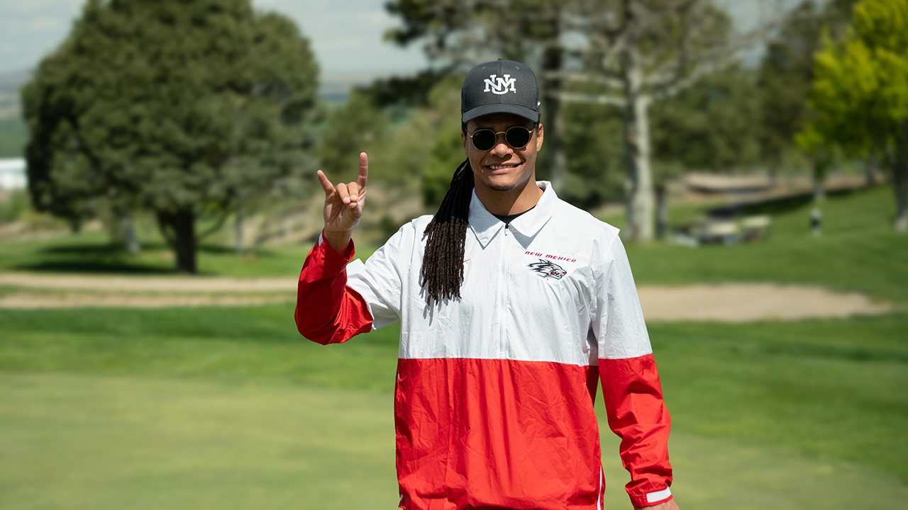 Everyone's a Lobo!