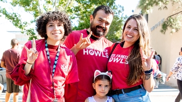 UNM's First-Year Family Day seeks event volunteers