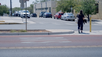 UNM senior pushes city of Albuquerque to add crosswalk along Central near campus
