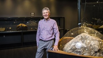 UNM’s Carl Agee elected as an AGU Fellow