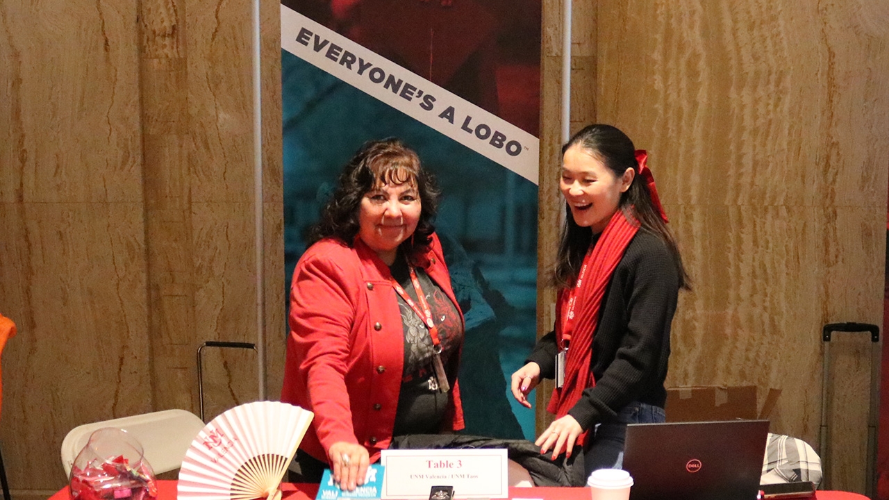 Representatives from UNM-Valencia 