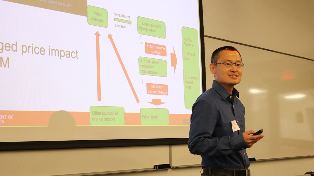 Assistant Professor Xiaoyang Wang