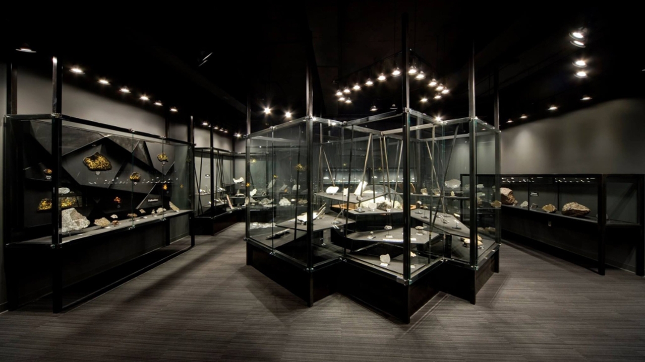 UNM's Institute of Meteoritics Meteorite Museum