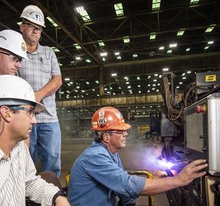 Ingalls Shipbuilding Starts Fabrication of LHA 8