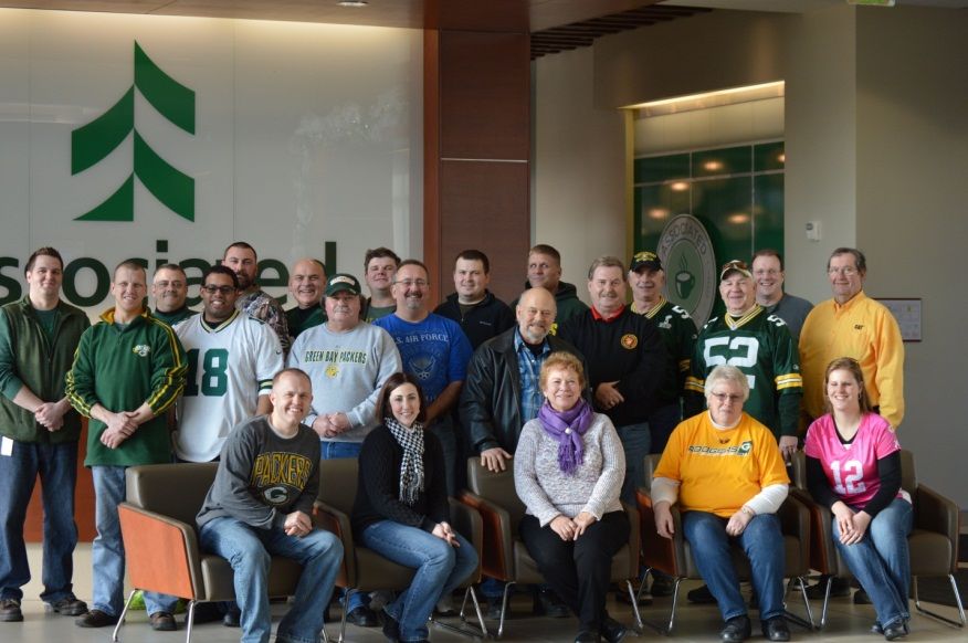 Associated Bank hosts veterans for the Packers vs. Lions game