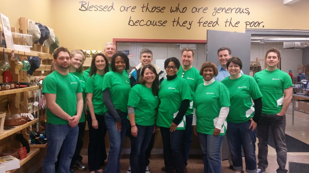 Associated Bank Private Client & Institutional Services colleagues volunteer time to pack food for Feed My Starving Children