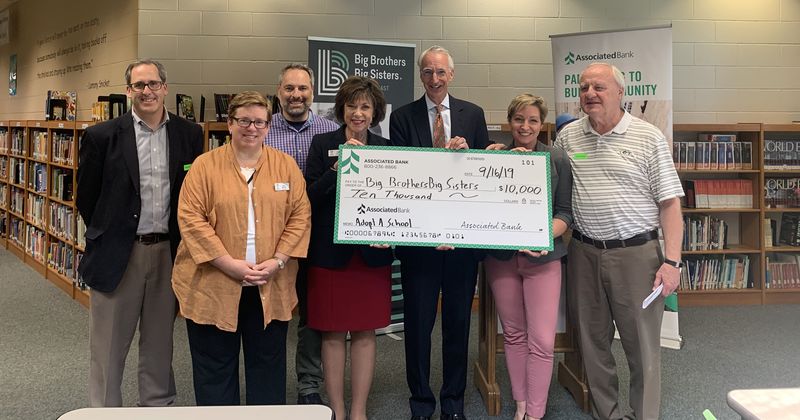 Associated Bank leads neighborhood mentoring initiative