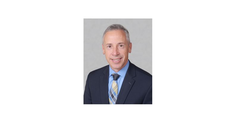 Gus Hernandez appointed to senior vice president, director of business banking with Associated Bank 