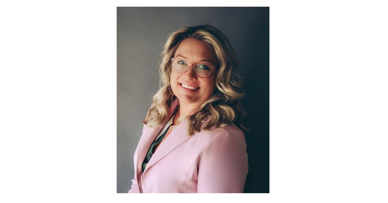 Lauren Hess joins Associated Bank treasury management team