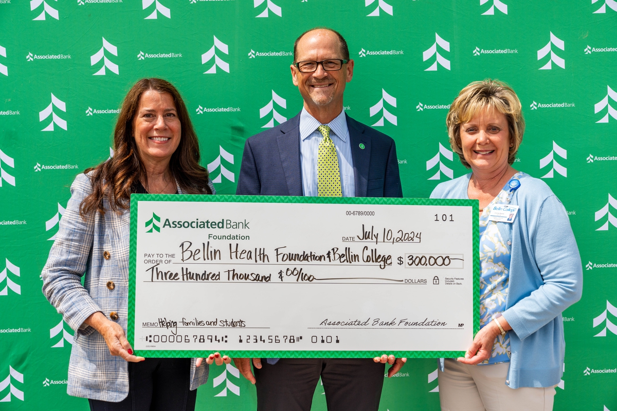 President & CEO of Bellin Health, Chris Woleske, Executive Vice President of Community Markets and Northeast Wisconsin Regional President, Associated Bank, Dennis Deloye, and Bellin College President and CEO Connie Boerst.