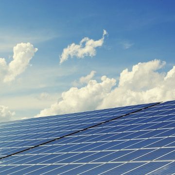 Mother nature challenges renewable energy insurance Mother nature challenges renewable energy insurance