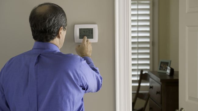Duke Energy Carolinas proposes annual update to charges related to fuel, renewable energy, energy efficiency programs