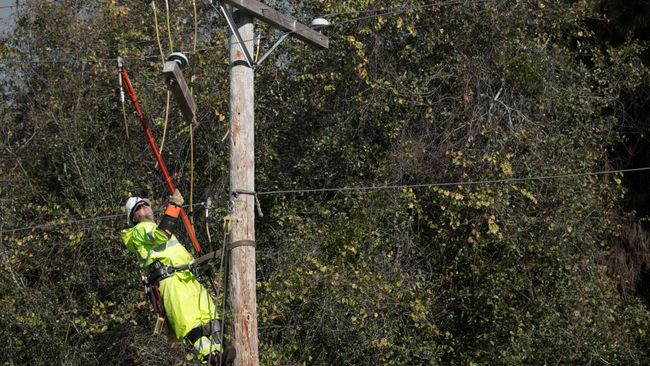 Duke Energy restores power for nearly 130,000 customers across Indiana