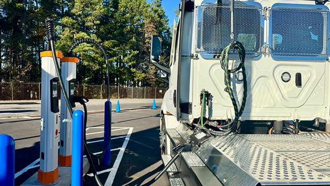Duke Energy’s first-of-its-kind microgrid solution offers carbon-free charging option for commercial vehicle fleets