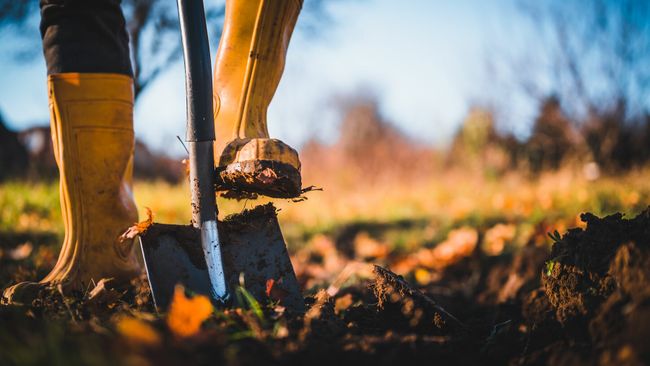 Know what’s below – Piedmont Natural Gas, Duke Energy remind customers and professional excavators to call 811 before digging 