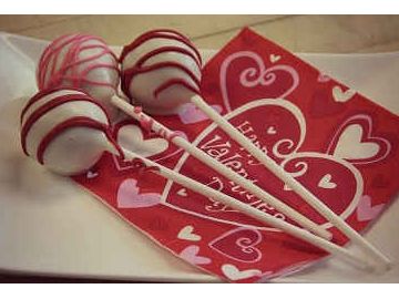 Culinary Corner: 3-Ingredient Chocolate-Covered Munchkins® Pops!
