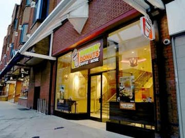 Dunkin’ Donuts Opens First UK Restaurant