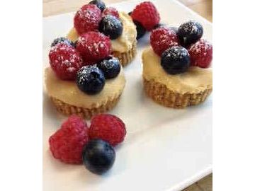 Chef’s Corner: Mother’s Day Berry Blast Mocktail and Latte Cheesecake Bites