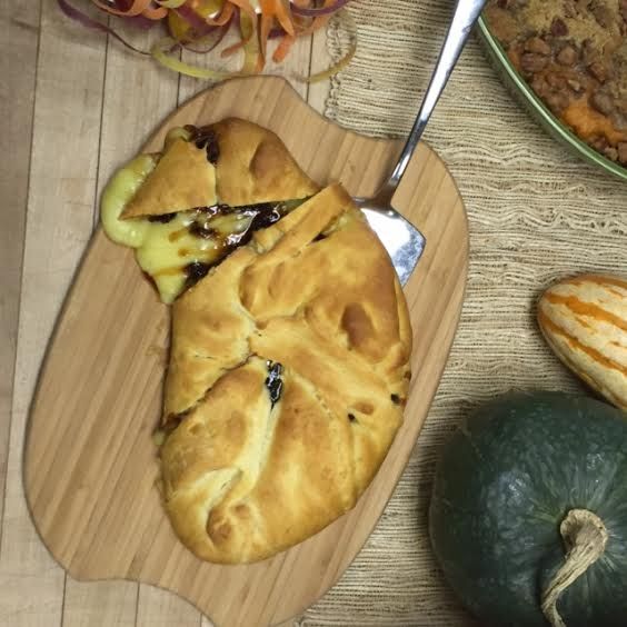 Dunksgiving Appetizer: Hibiscus Kiss™ and Berry Baked Brie