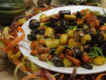 Dunksgiving Sides: Dark Roast Coffee Marinated Brussels Sprouts and Roasted Carrots with Harmony Leaf Green™ Tea Miso Butter 