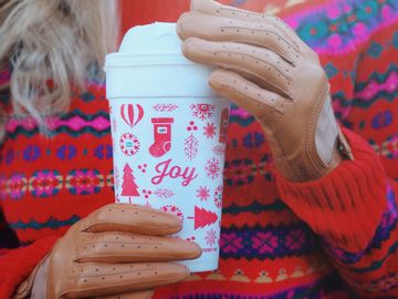 Dunkin’ Donuts is Brewing Joy for the Holidays with Local Hot Coffee Promotion and Return of “DDCoffeeJoy” Instagram Photo Sweepstakes Dunkin’ Donuts is Brewing Joy for the Holidays with Local Hot Coffee Promotion and Return of “DDCoffeeJoy” Instagram Photo Sweepstakes