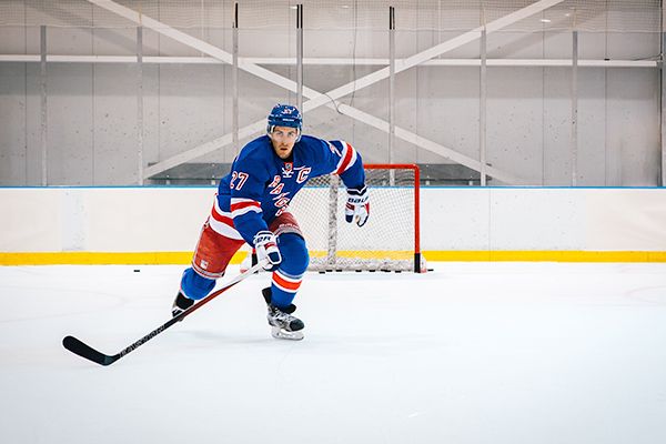 Dunkin' Launches New Advertising Campaign at 2017 Bridgestone NHL Winter Classic® 