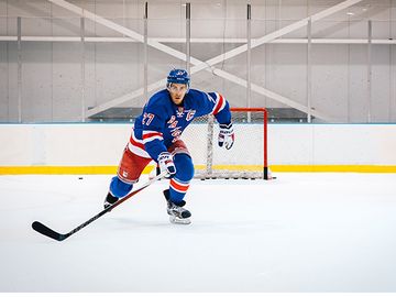 Dunkin' Launches New Advertising Campaign at 2017 Bridgestone NHL Winter Classic® 
