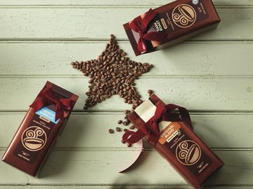 Five Ways to Save At Dunkin’ This Holiday Season