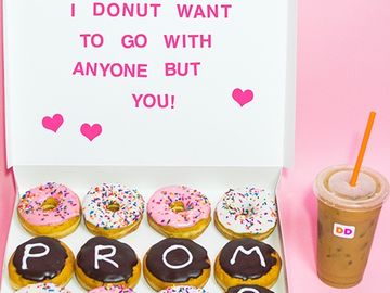 3 Ways to Prompose with Dunkin’ Donuts 
