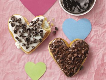 Dunkin’ Donuts Shows A Lot of Heart This Valentine’s Day Dunkin’ Donuts Shows A Lot of Heart This Valentine’s Day