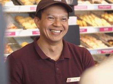 Dunkin’ Restaurant Team Member and Guest Share #SomethingGood 