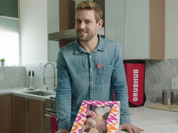 Dunkin’ and Grubhub Surprise Hopeless Romantic Nick Viall with a Donut Bouquet 