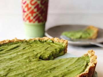 Enjoy a Slice of Summer with this Matcha Latte Summer Pie Recipe