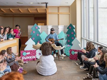 Dunkin’ Surprises Patients at the University of Vermont Children’s Hospital with Special Noah Kahan Appearance