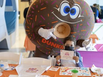 2.1 Million Dunkin’® Iced Coffees Help Bring Joy to Children Battling Illness 2.1 Million Dunkin’® Iced Coffees Help Bring Joy to Children Battling Illness