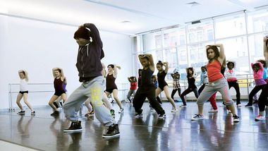 Ailey Extension Instructor Keith Alexander teaching hip-hop. Photo by Ruben Roncallo.