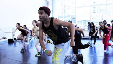 Ailey Extension Instructor Keith Alexander teaching hip-hop. Photo by Ruben Roncallo.