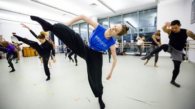 Contemporary Dance at Ailey Extension