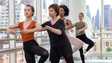 Ballet with Anna Lederfeind at Ailey Extension. Photo by Whitney Browne