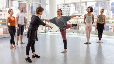 Ballet with Anna Lederfeind at Ailey Extension. Photo by Whitney Browne
