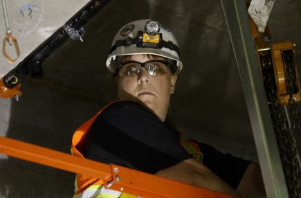 Knight Cancer Research construction