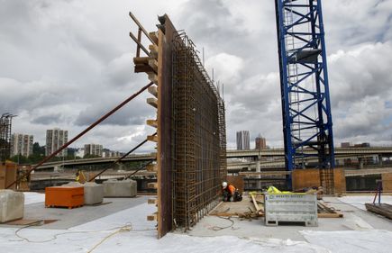 Knight Cancer Research construction