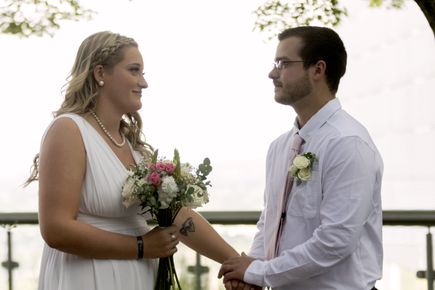 Couple weds at OHSU