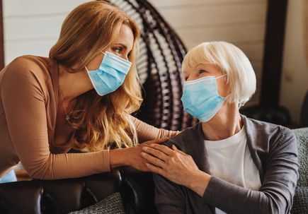 New report calls for universal coverage of long-term care for older adults in U.S.