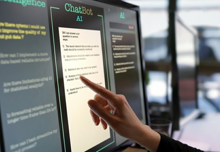 Investigadores de OHSU examinan ChatGPT y otros modelos de IA en comparación con estudiantes del mundo real